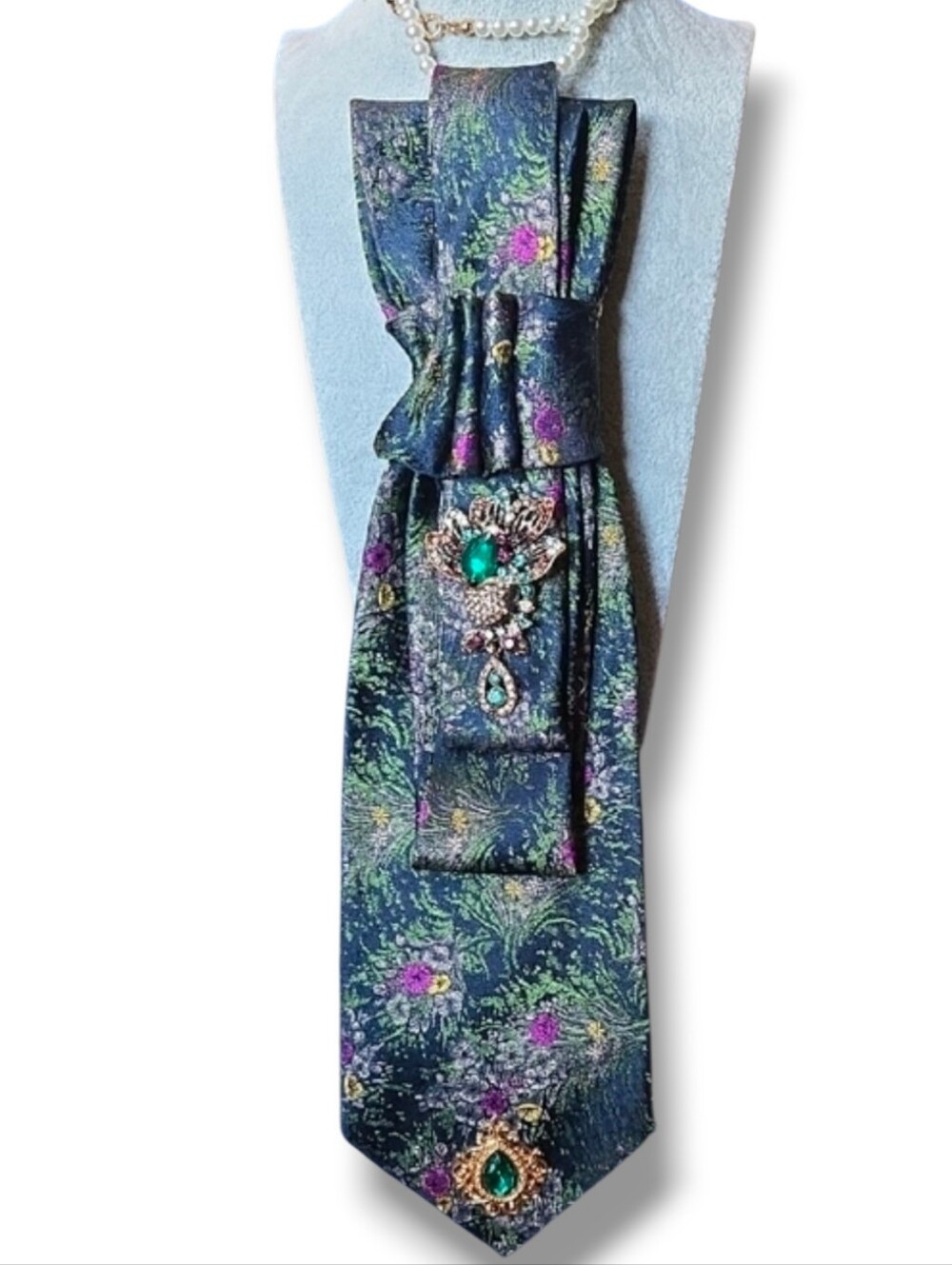 3/$60 Navy, Green & Purple FloralCravat witj Flower Brooch Accent